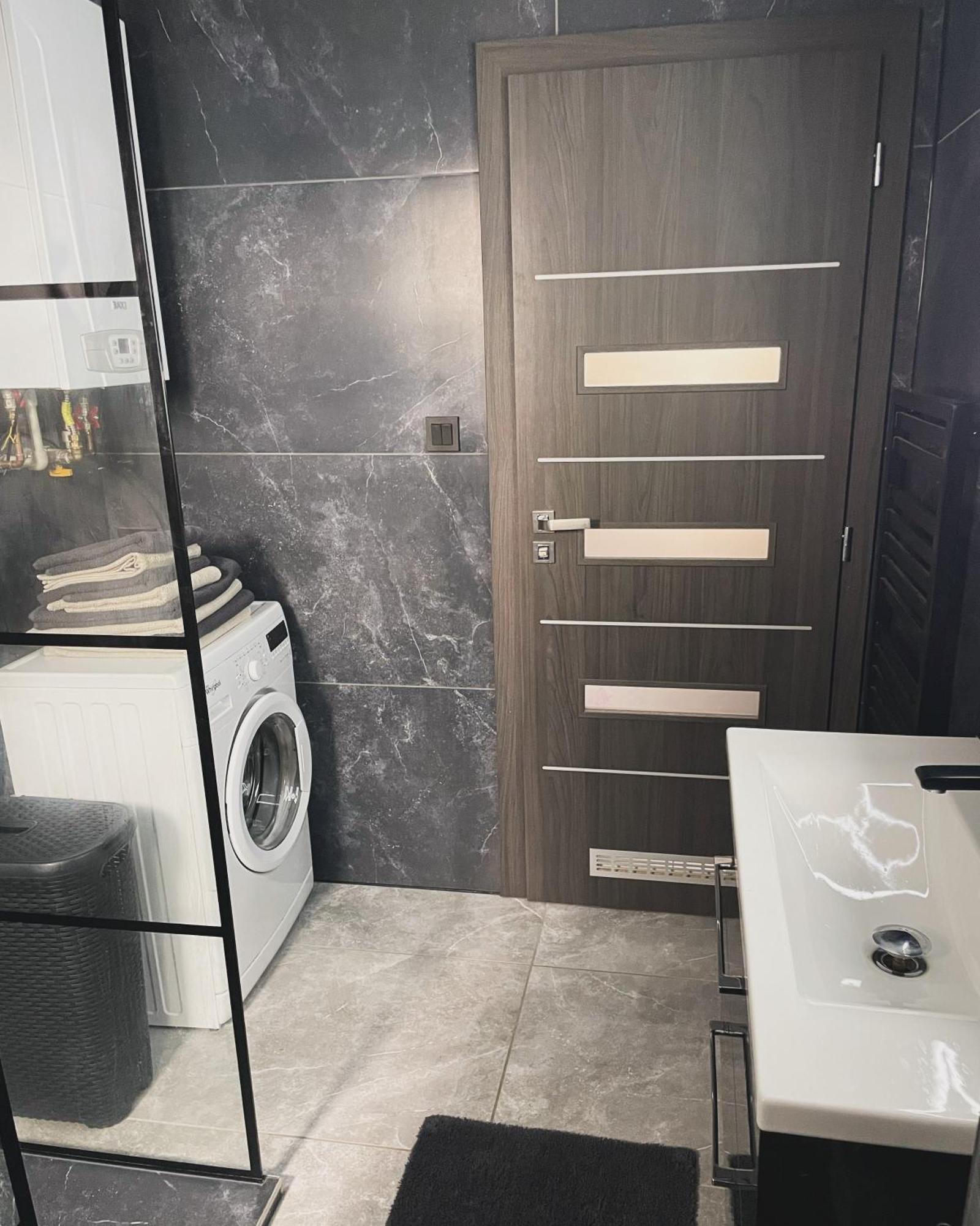 Dr. Wolf Apartment Κάρλοβι Βάρι Εξωτερικό φωτογραφία